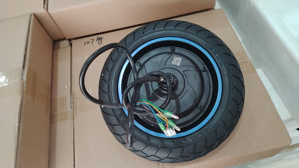 EverCross EV10Z Motor Blau Reifen Engine